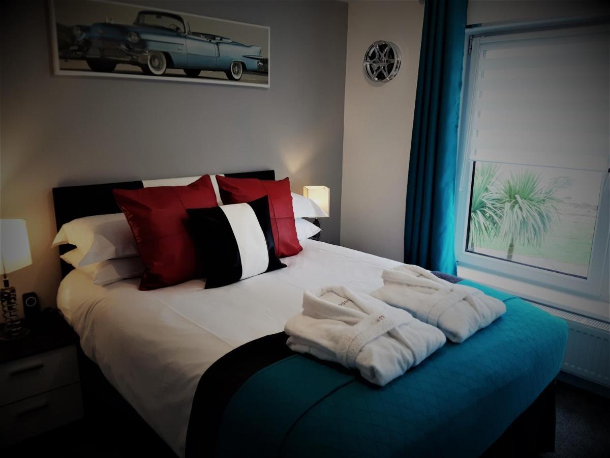 Cadillac Kustomz Hotel - Breakfast Available Rothesay Zewnętrze zdjęcie