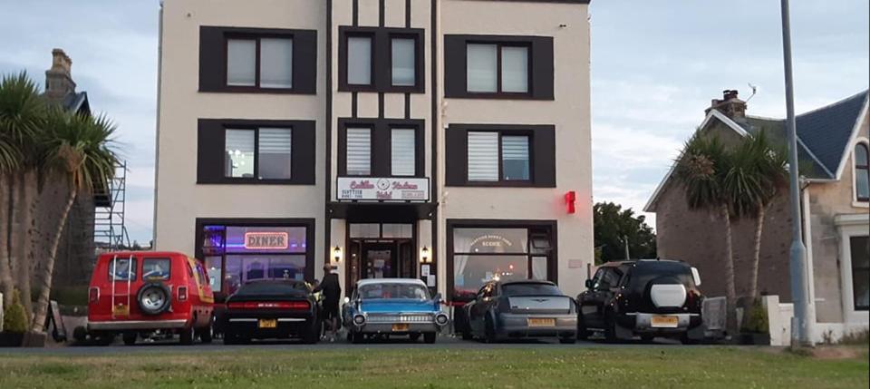 Cadillac Kustomz Hotel - Breakfast Available Rothesay Zewnętrze zdjęcie