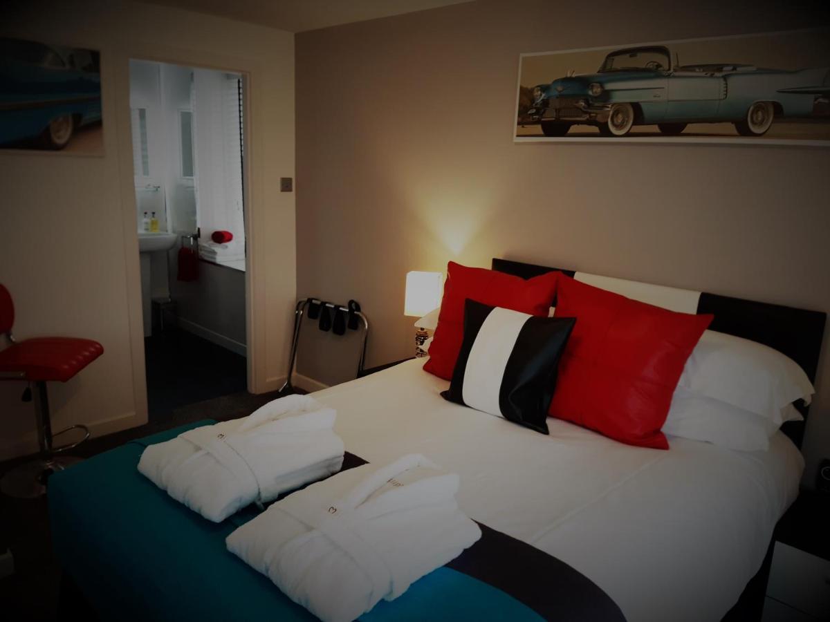 Cadillac Kustomz Hotel - Breakfast Available Rothesay Zewnętrze zdjęcie